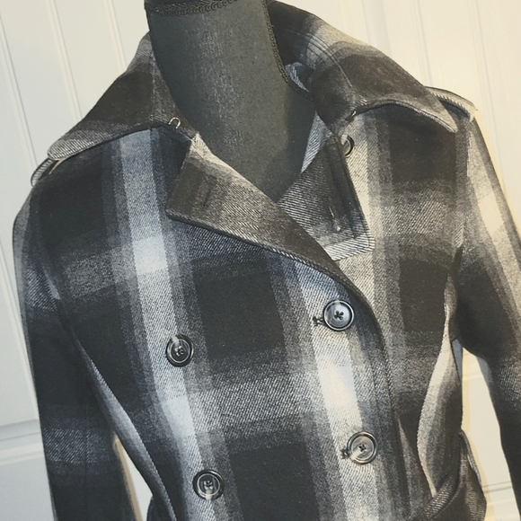 Double Breasted Belted Jacket - Picture 2 of 9